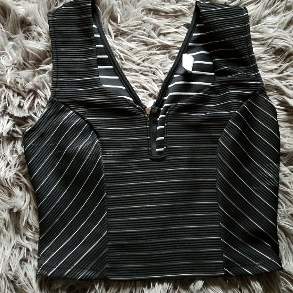 Large Ladies Crop Top